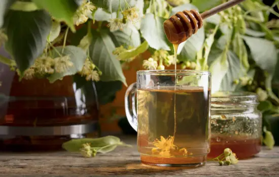 Cleansing herbal tea with honey