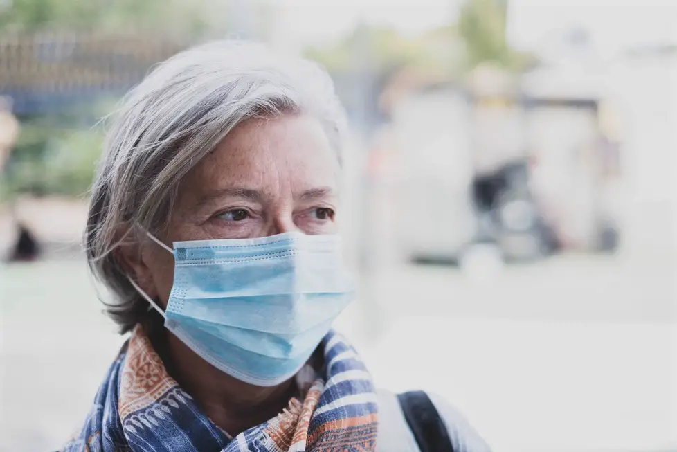 coronavirus woman wearing face mask