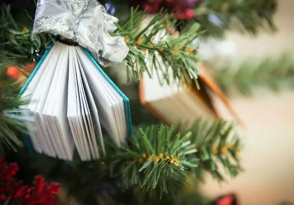 Books on Christmas tree