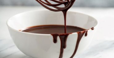 Thick hot chocolate in bowl