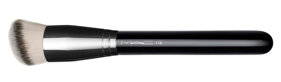 MAC 170 Synthetic Rounded Slant Brush