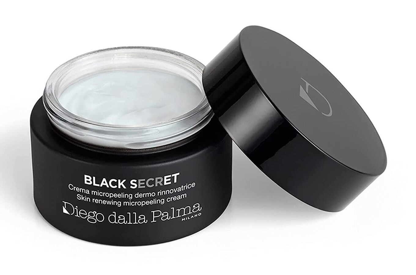 Skin renewing micropeeling cream by Diego dalla Palma