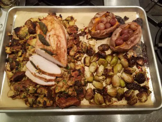 final sheet pan thanksgiving dinner, ready to serve