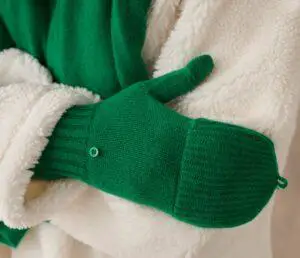 Pop top gloves for winter