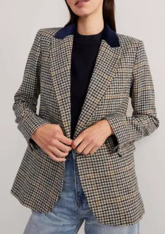 tailored tweed blazer
