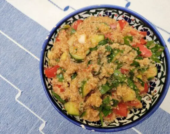 Kisir, Turkish salad with bulgur, cucumbers, tomatoes